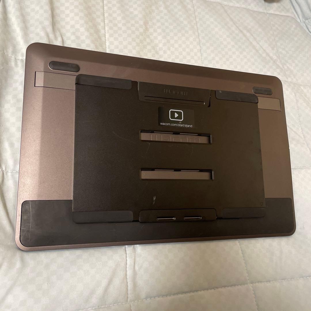 Wacom Cintiqpro 13 本体&ケーブル・ペン・スタンド付き