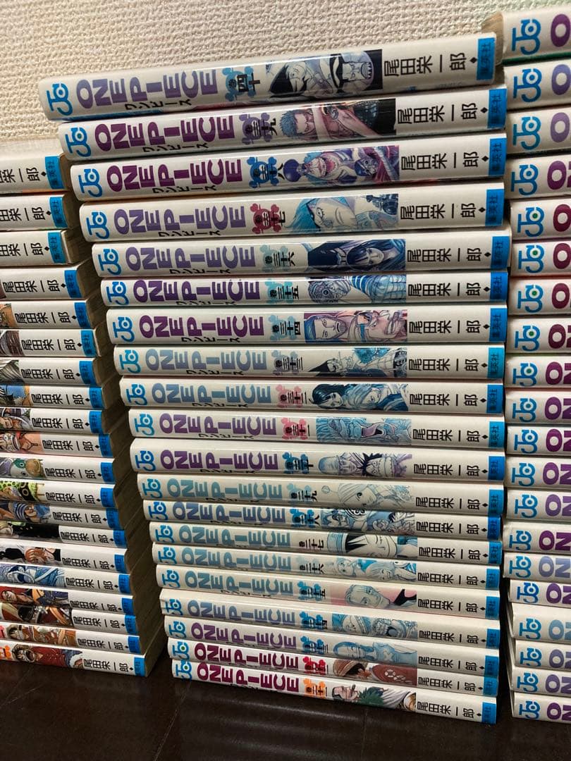 ワンピース　1〜82巻セット　漫画　おまけ付き　尾田栄一郎