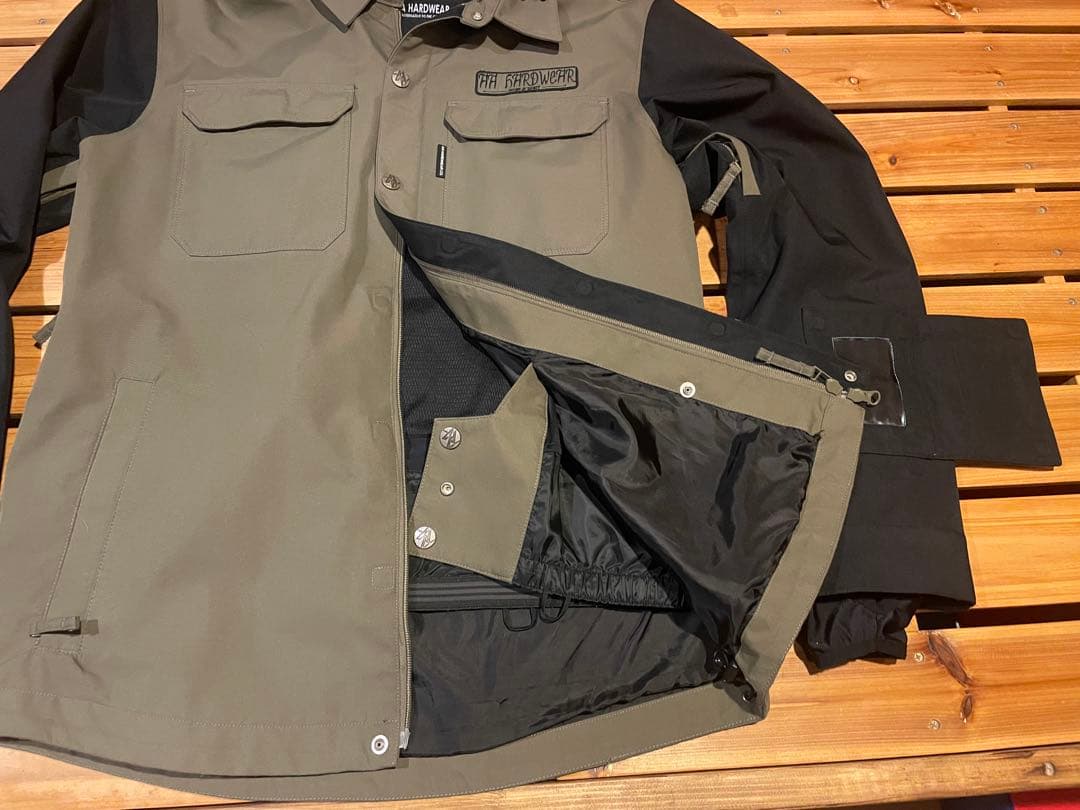 AA HARDWEAR スノーボードウェア　ジャケット　サイズL 難あり