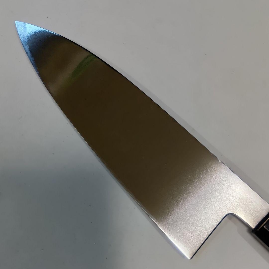 ステン本焼V金10号 出刃包丁18cm 右片刃 鏡面 黒水牛黒檀八角柄