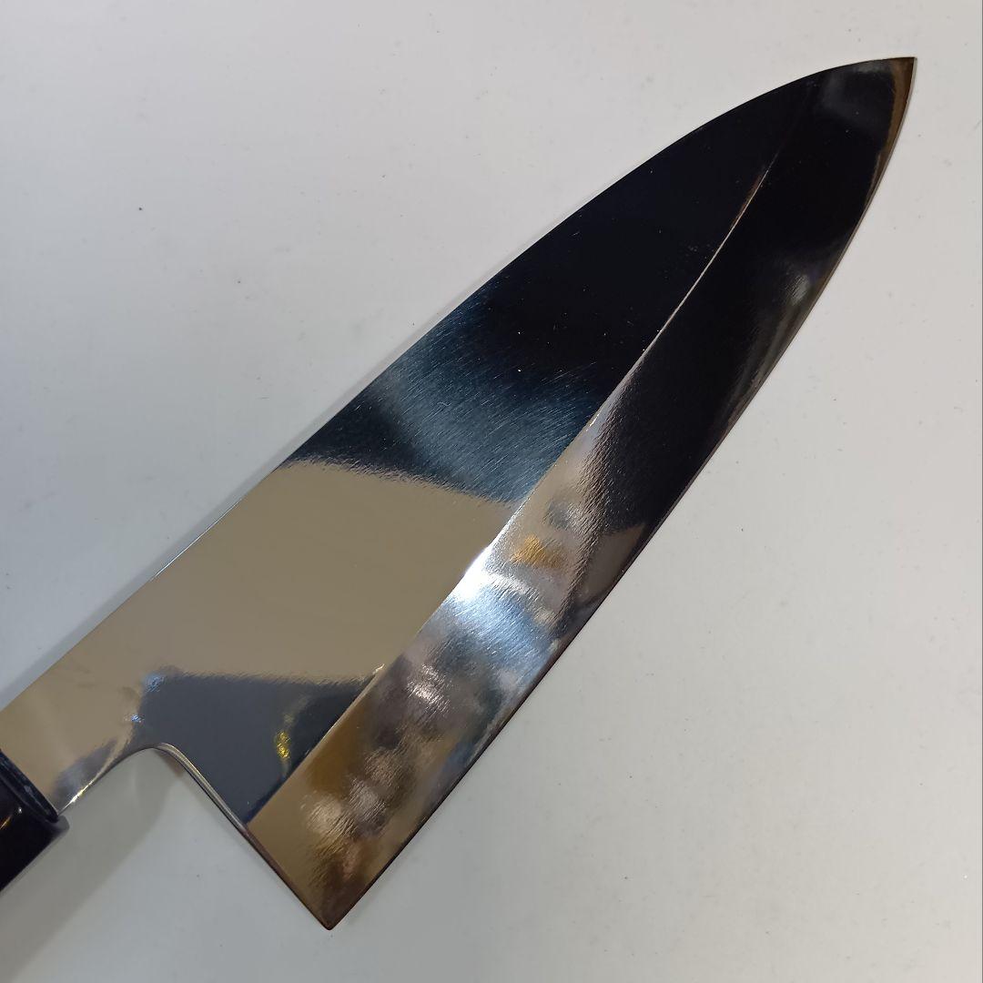 ステン本焼V金10号 出刃包丁18cm 右片刃 鏡面 黒水牛黒檀八角柄