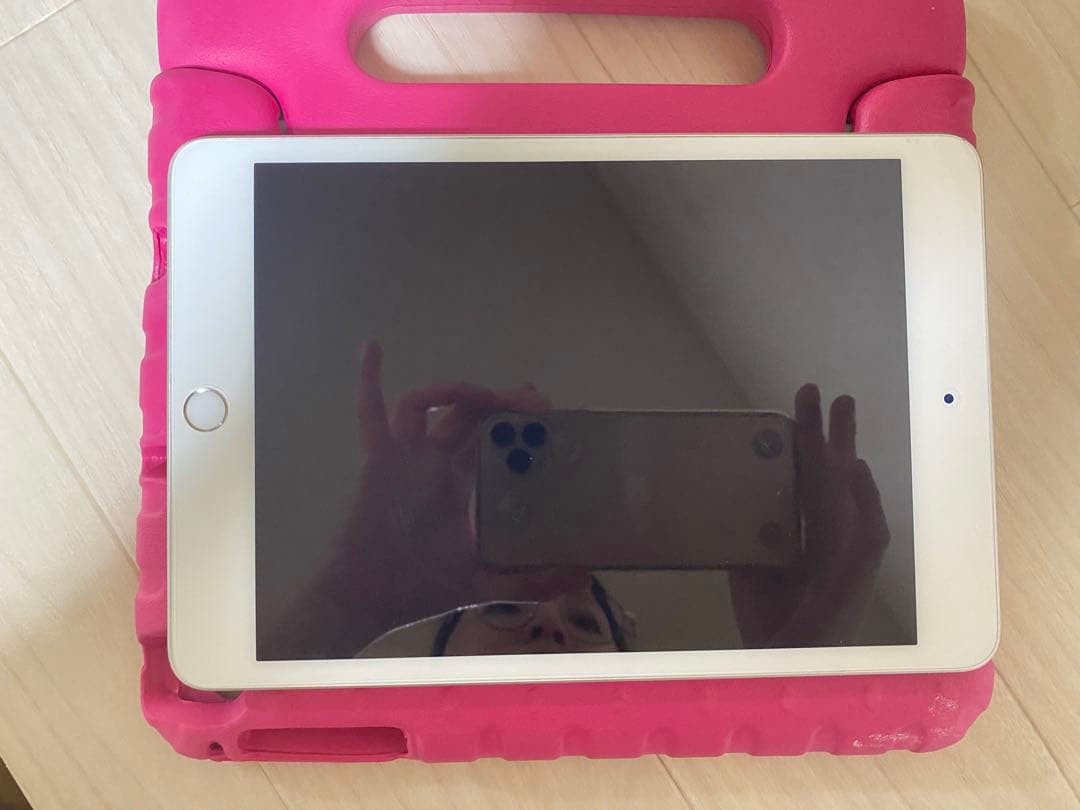 ピンク iPad ハンドル付きケース付き