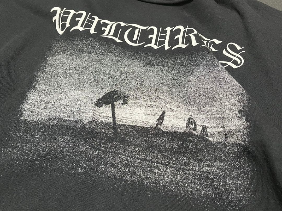 Yeezy VULTURES ロンT