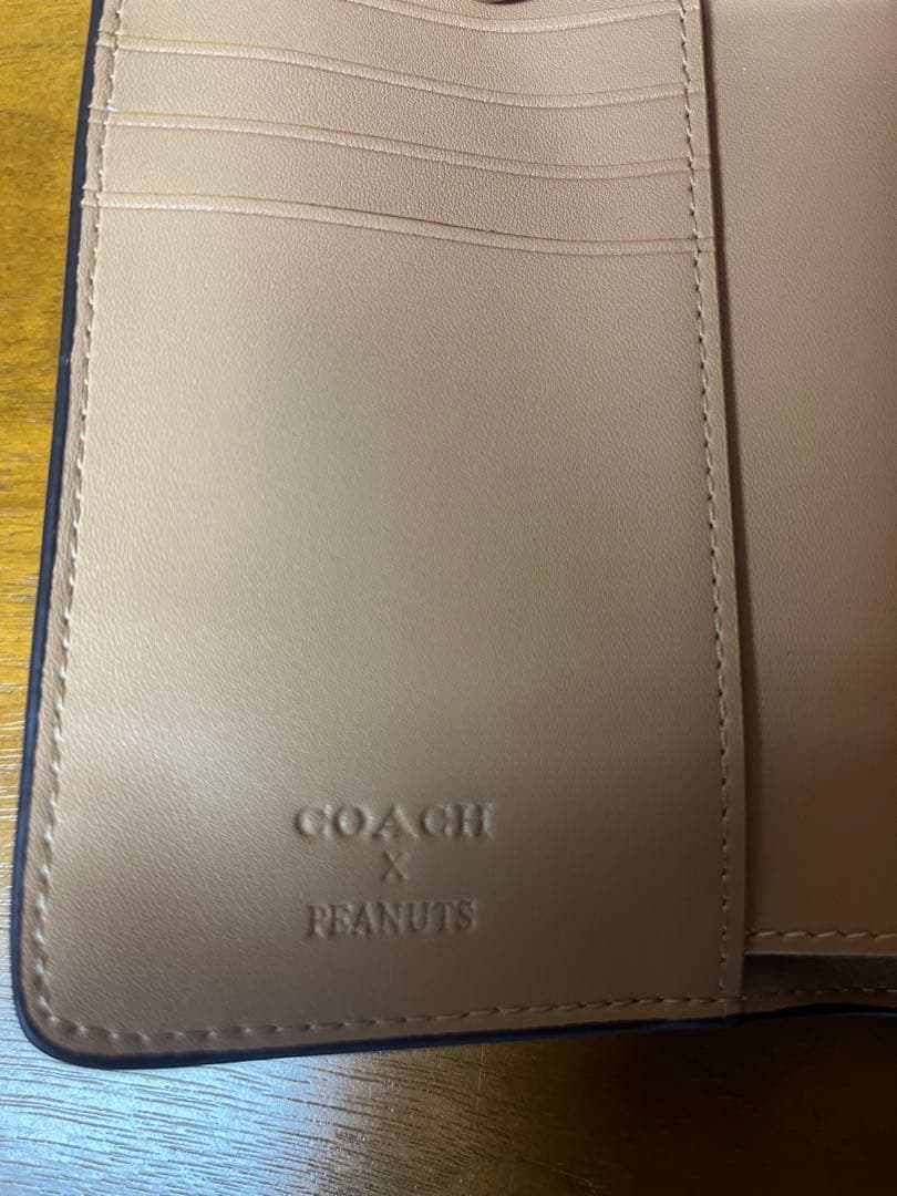 【新品未使用】COACH コーチ コラボ スヌーピー 二つ折財布