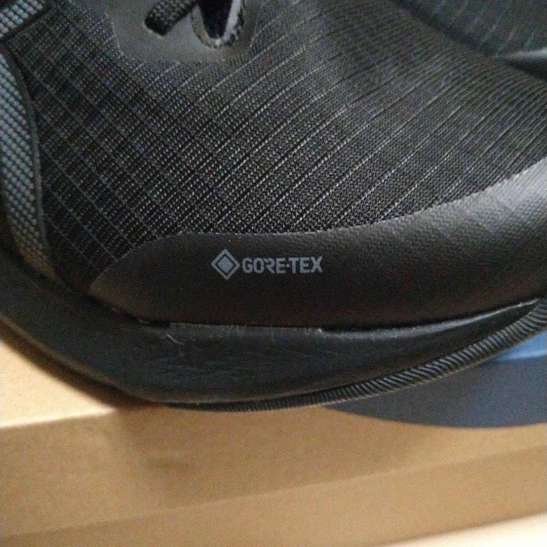 【新品・タグ付】ASICS GORE-TEX スニーカー 28cm ブラック