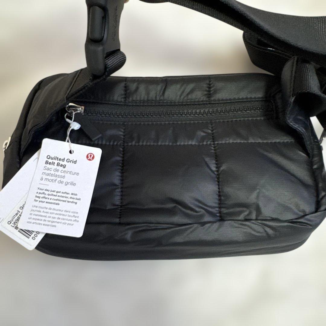 未使用・タグ付lululemonベルトバッグ ウエストポーチ 1.5Lルルレモン