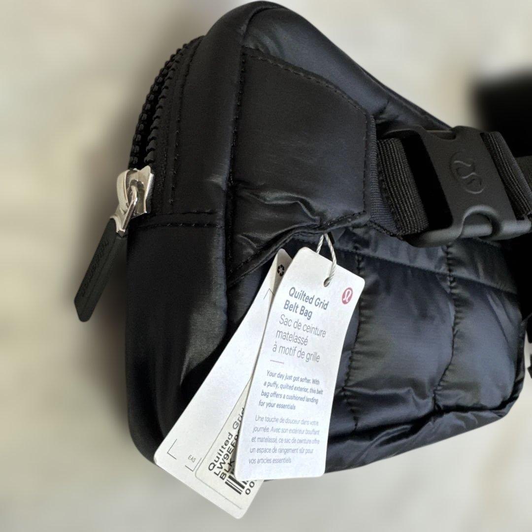 未使用・タグ付lululemonベルトバッグ ウエストポーチ 1.5Lルルレモン