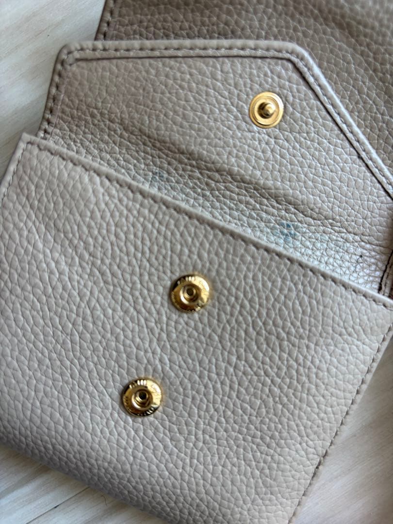 ミュウ ミュウ MIU MIU 三つ折り財布
