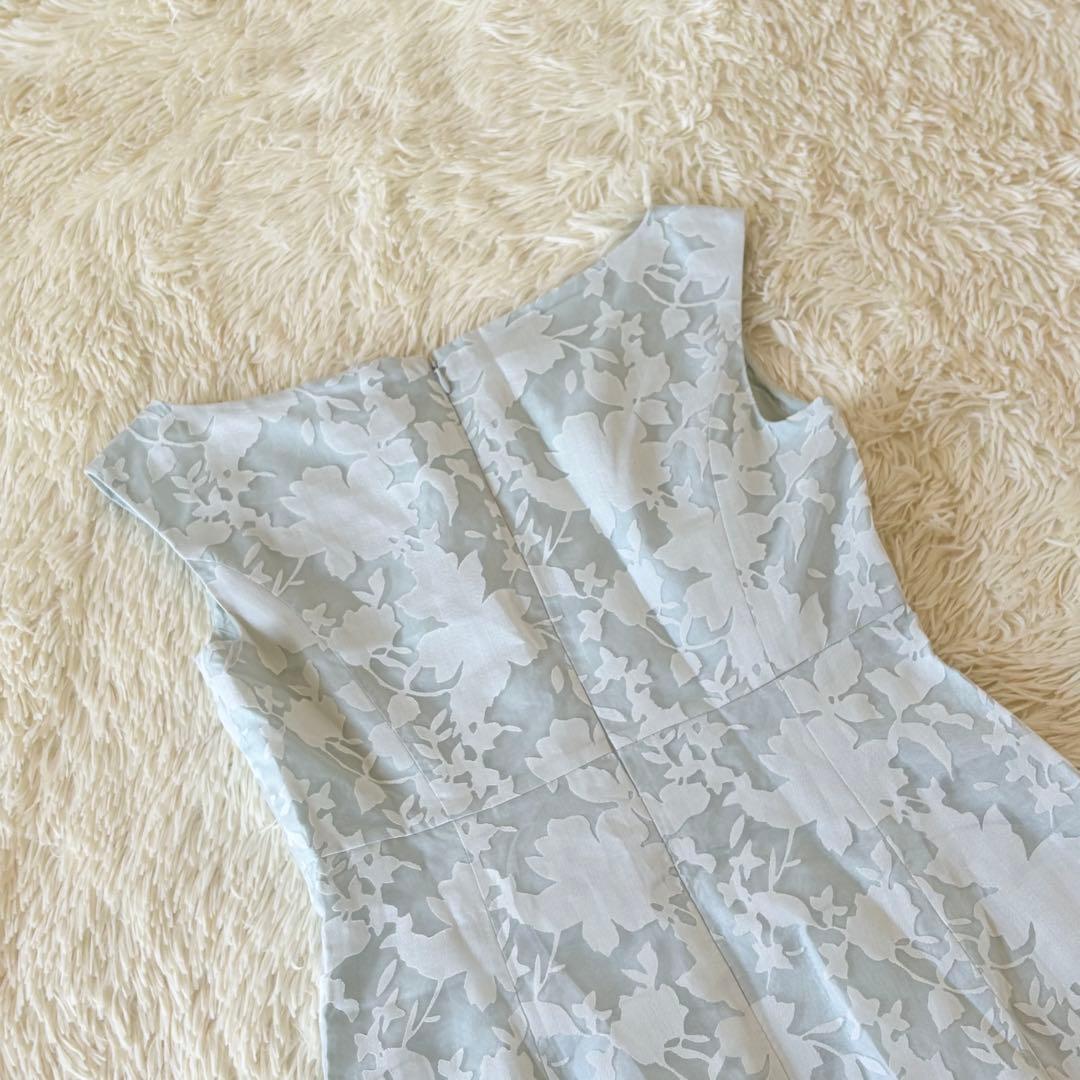 新品タグ付き✨トッカ ワンピース mirage 刺繍 花 フレア　Aライン　2