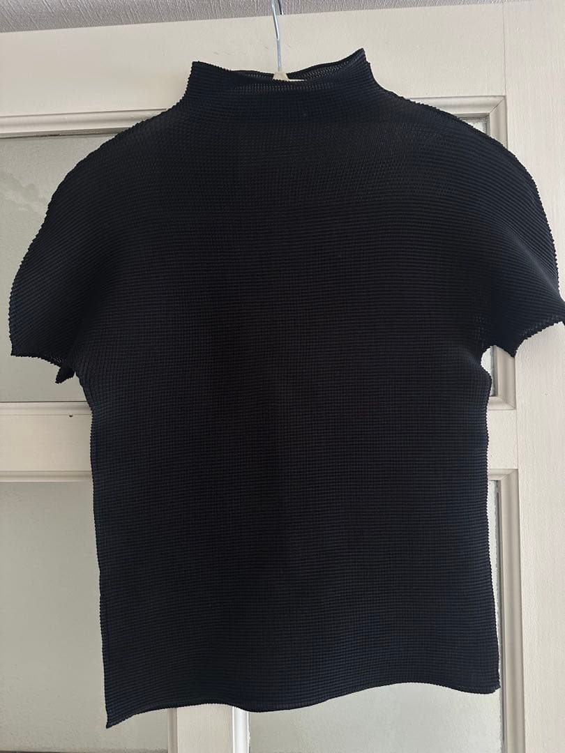 me ISSEY MIYAKE ハイネック 半袖 トップス ブラック