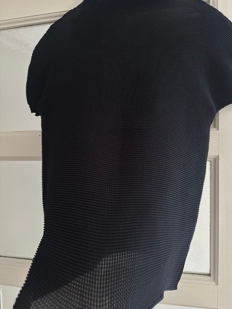 me ISSEY MIYAKE ハイネック 半袖 トップス ブラック