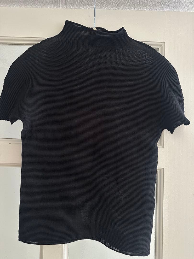 me ISSEY MIYAKE ハイネック 半袖 トップス ブラック