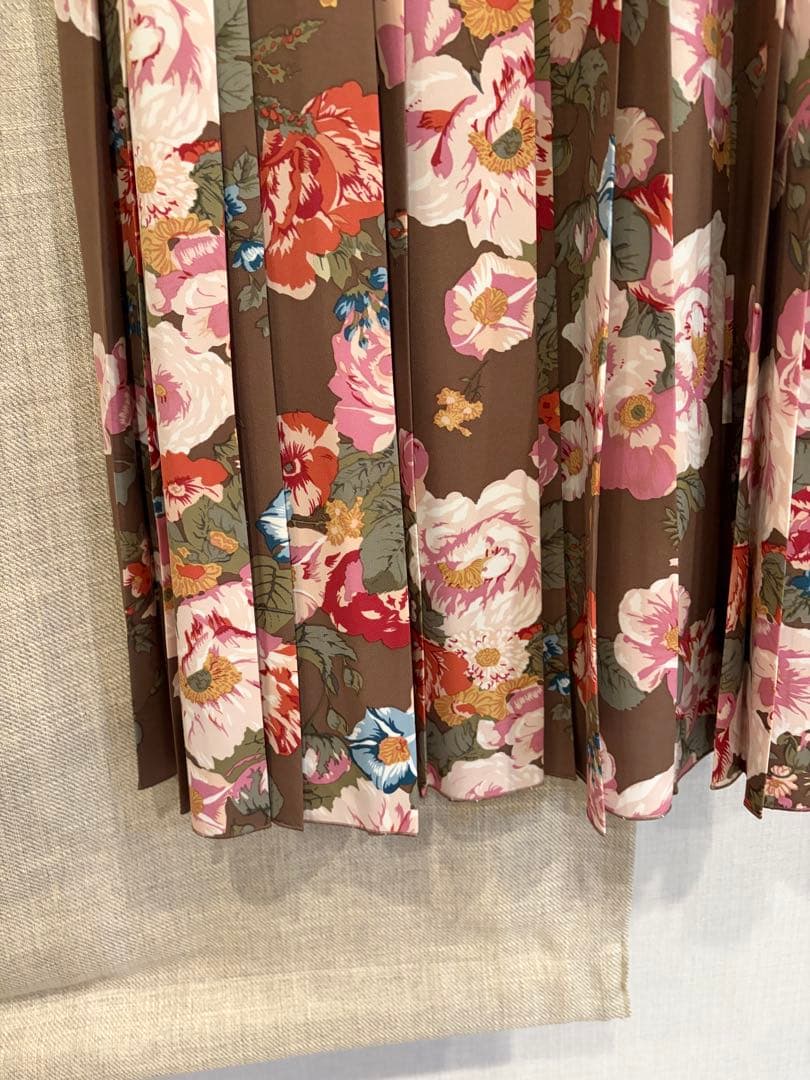 美品インゲホルグ⭐️花柄プリーツスカート ブラウン系