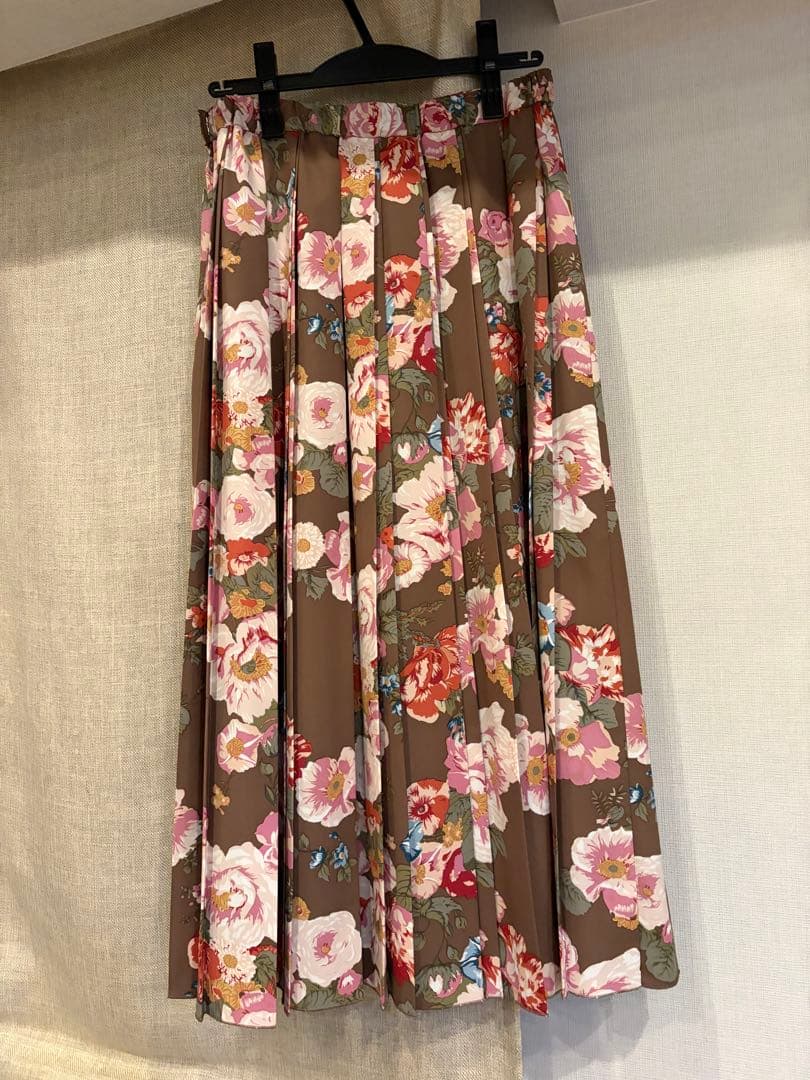 美品インゲホルグ⭐️花柄プリーツスカート ブラウン系