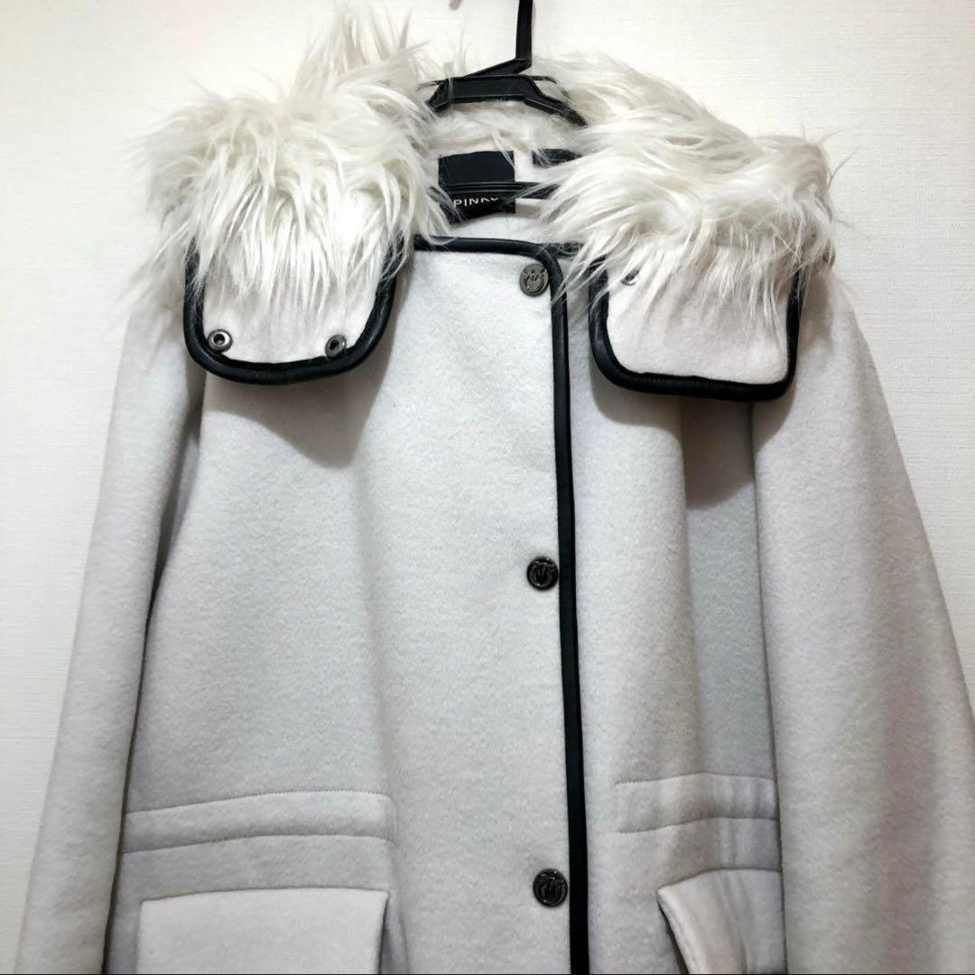 ★新品・タグ付き★イタリア　PINKO　フードファー付きコート　白　サイズ４２
