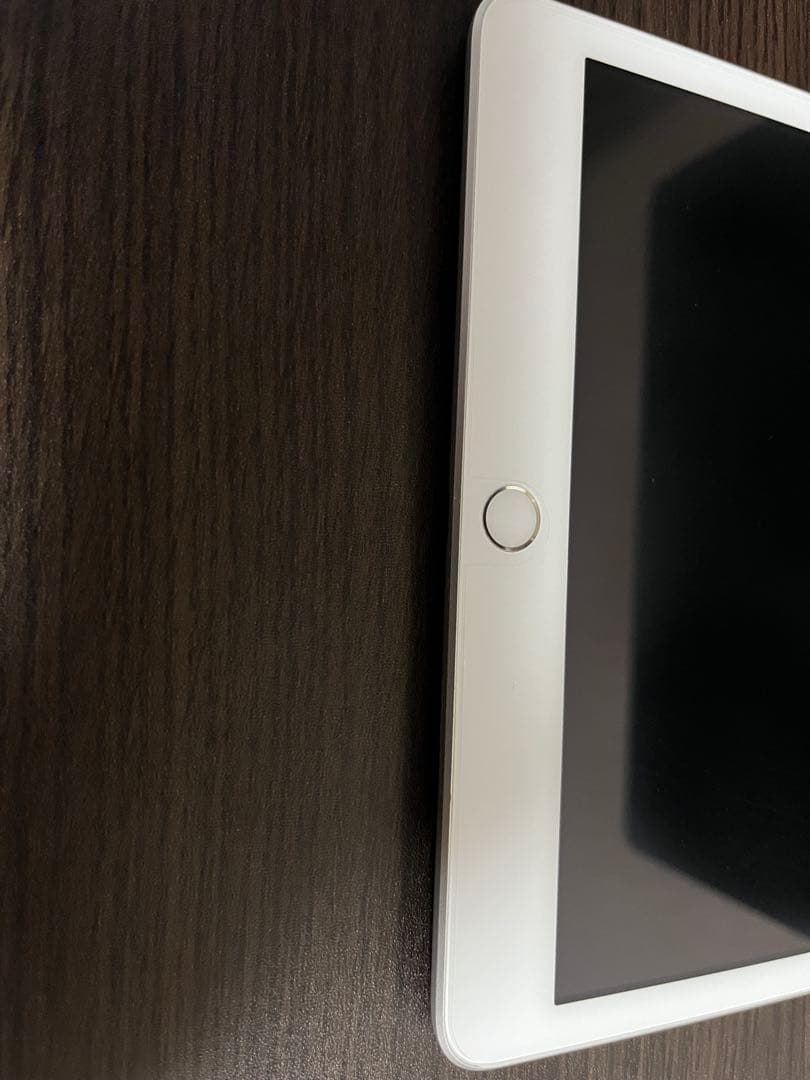iPad 第8世代 2020 シルバー 32GB