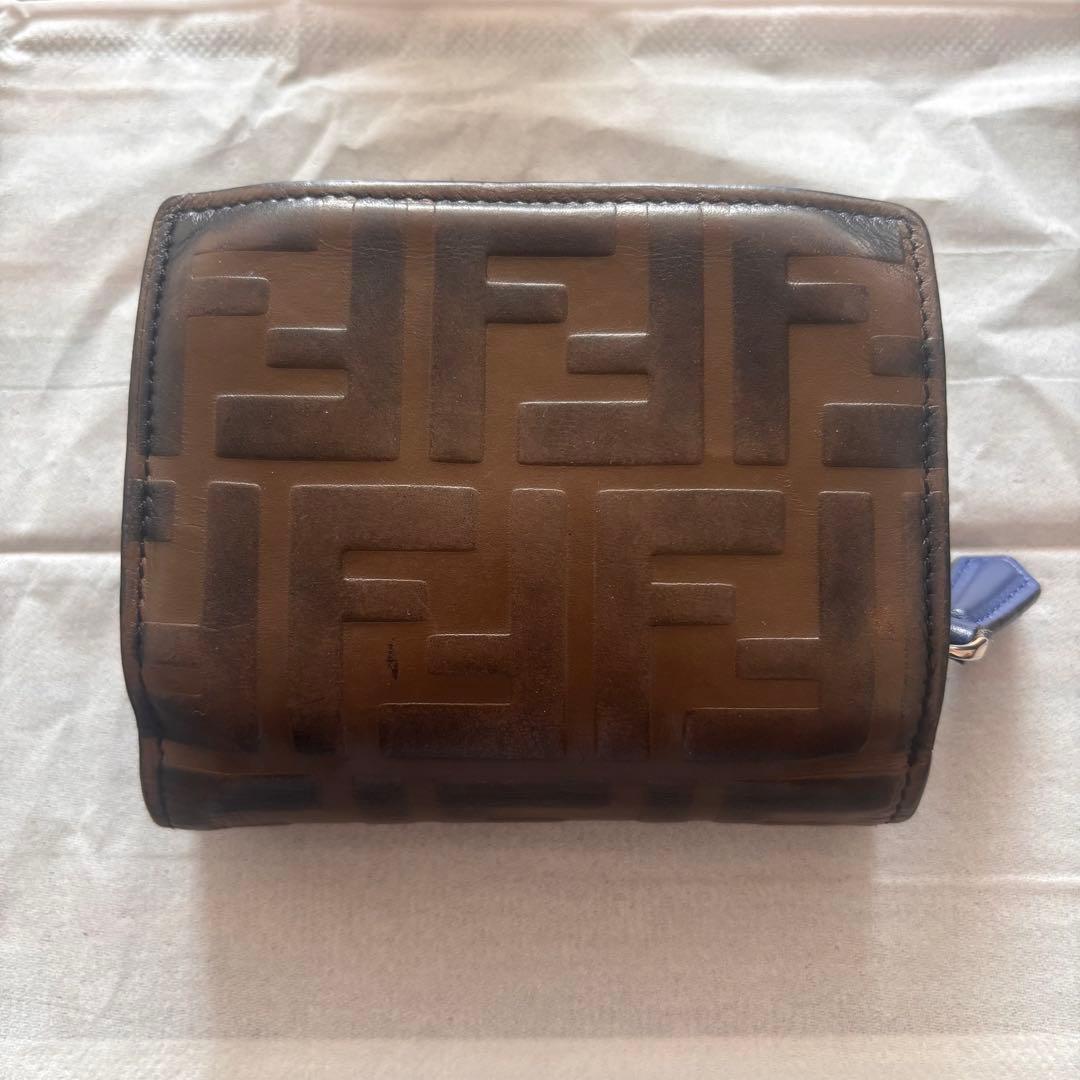 Fendi 二つ折り財布
