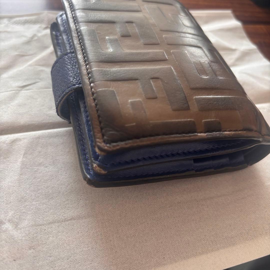 Fendi 二つ折り財布