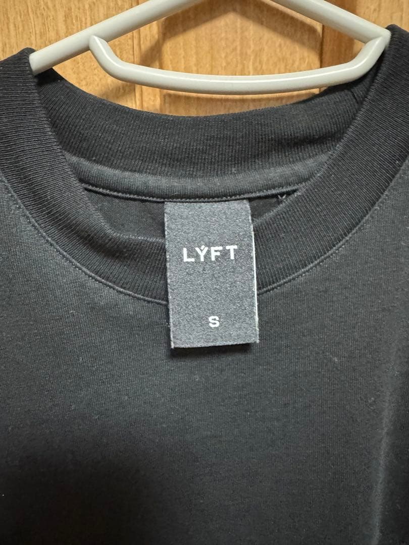 LYFT タンクトップ　ノースリーブ