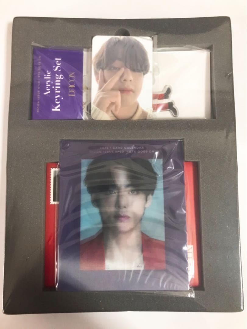 ☆新品未開封☆BTS Dicon  写真集 V テテ テヒョン 和訳付き！