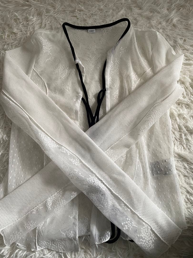 【みきさま専用】CODE A tulle lace ribbon bluuse