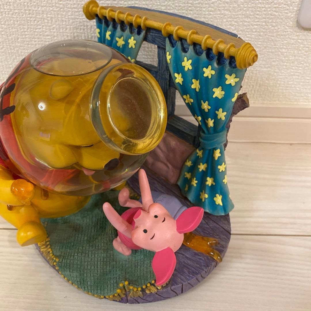 ディズニー くまのプーさん ハニーポット オルゴール付き　スノードーム