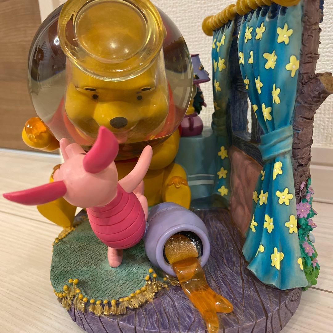 ディズニー くまのプーさん ハニーポット オルゴール付き　スノードーム