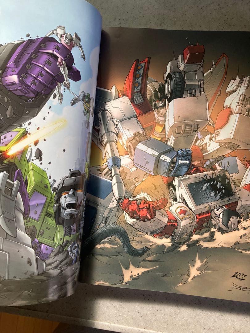 The Art of IDW's トランスフォーマー　画集