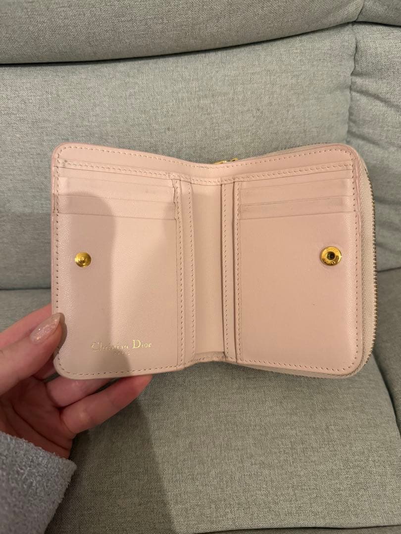 Dior キルティング 二つ折り財布 ベージュ