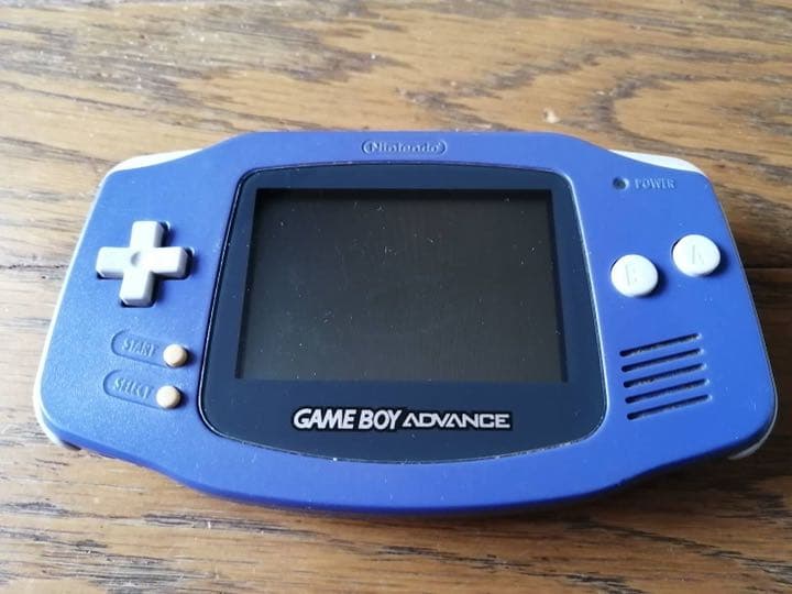 任天堂　ゲームボーイアドバンス 本体 ジャンク品