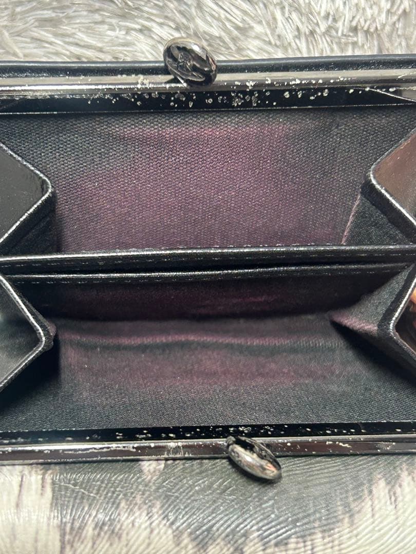 ⭐︎ヴィヴィアン（viviennewestwood）牛柄レザー三つ折り財布