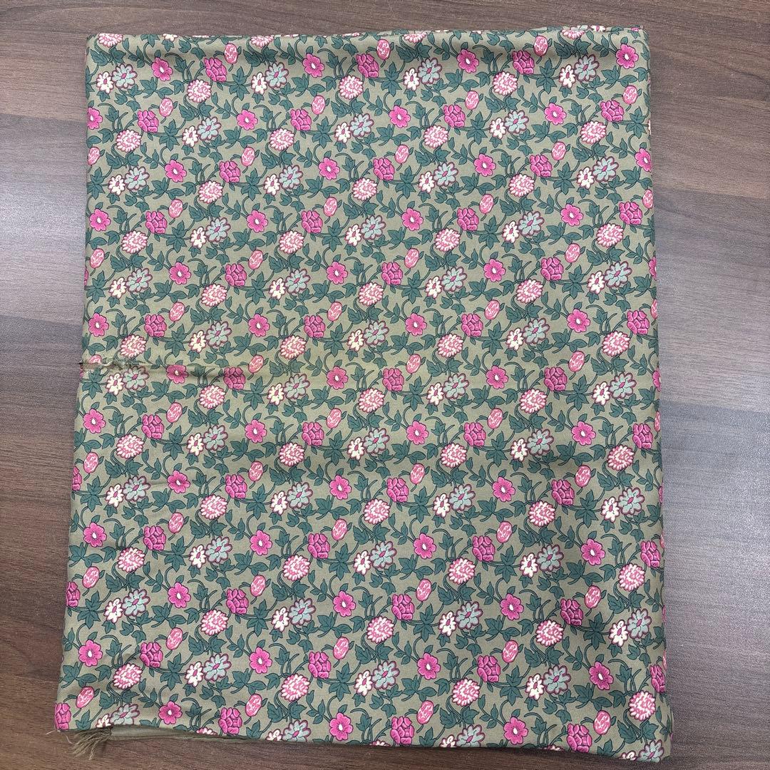 HERMES エルメス 花柄 マフラー 訳あり品