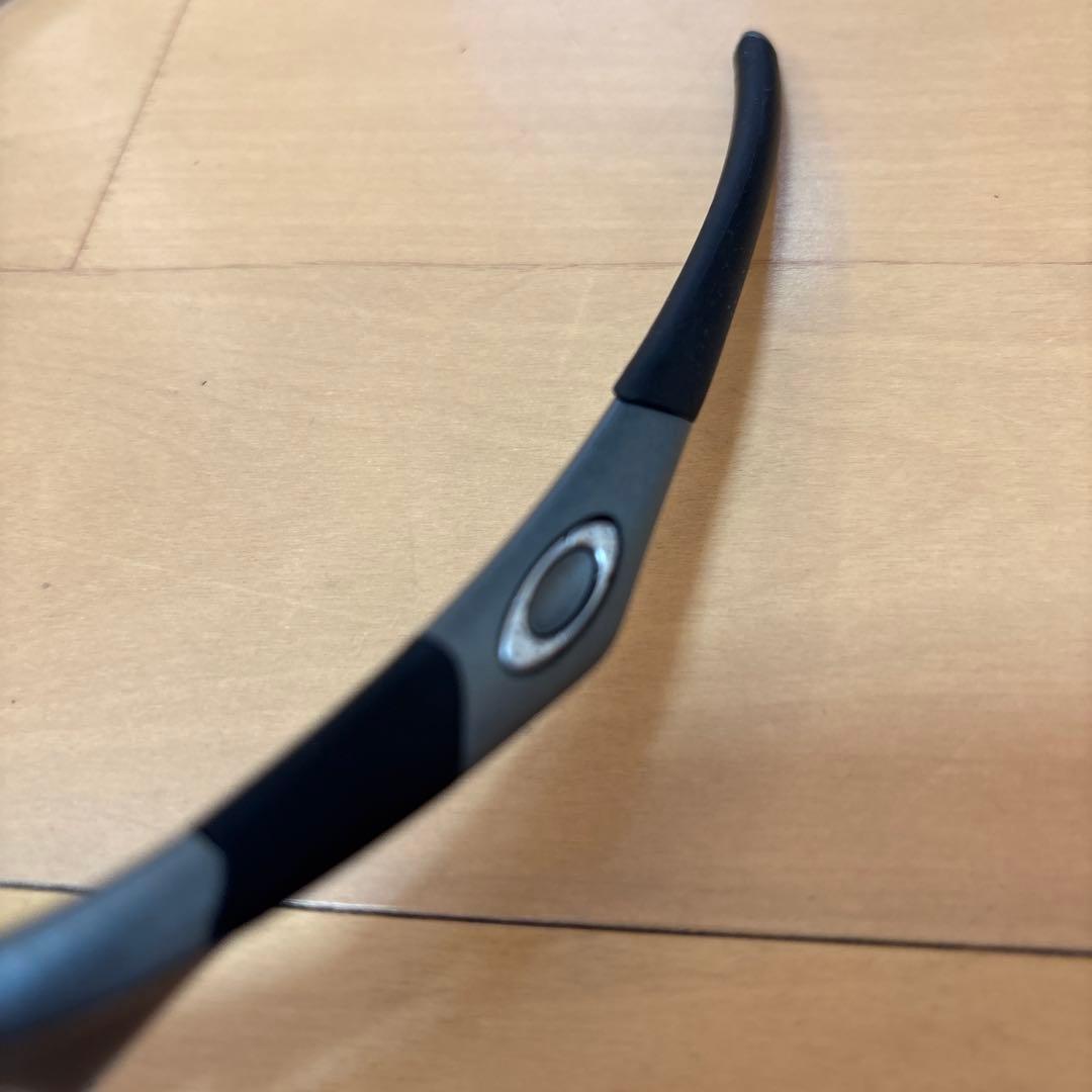 Oakley サングラス グレー レンズ ケース付き