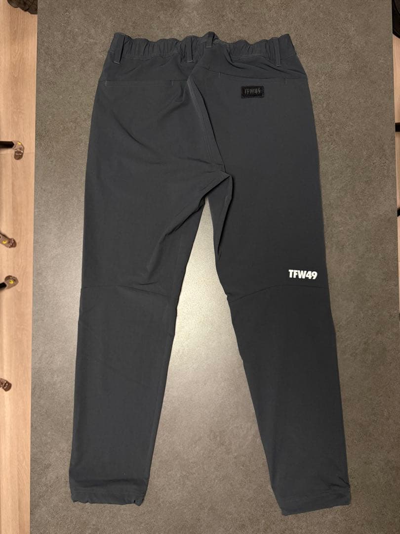 TFW49 パンツ L ブラック 新品未使用（タグなし） 裾ドローコード付き