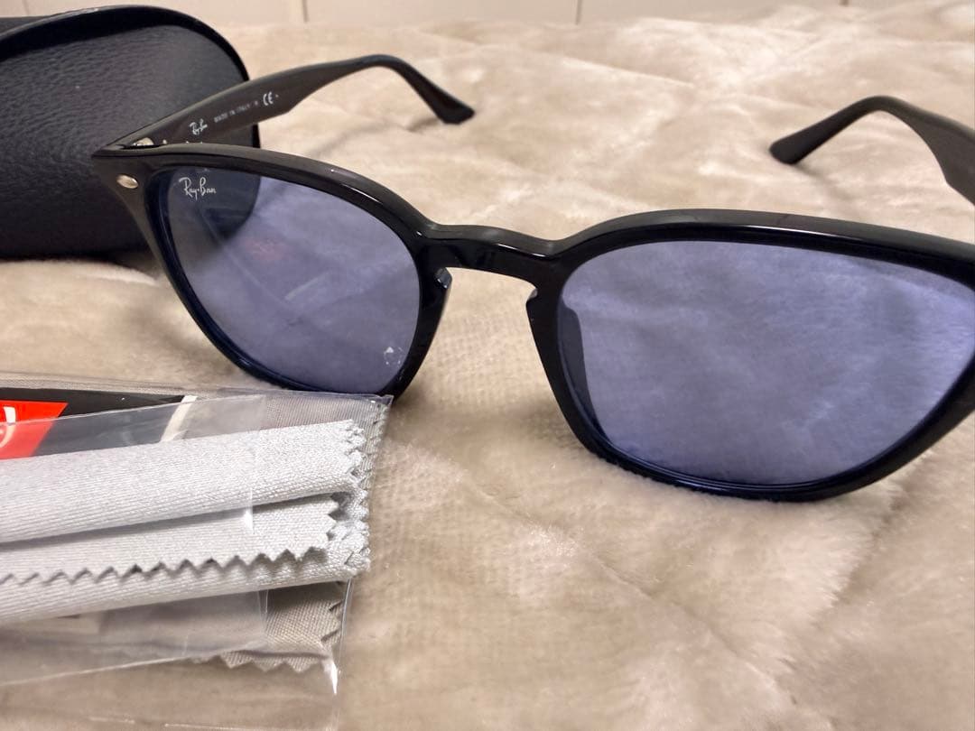 Ray-Ban ブラック キャットアイ サングラス
