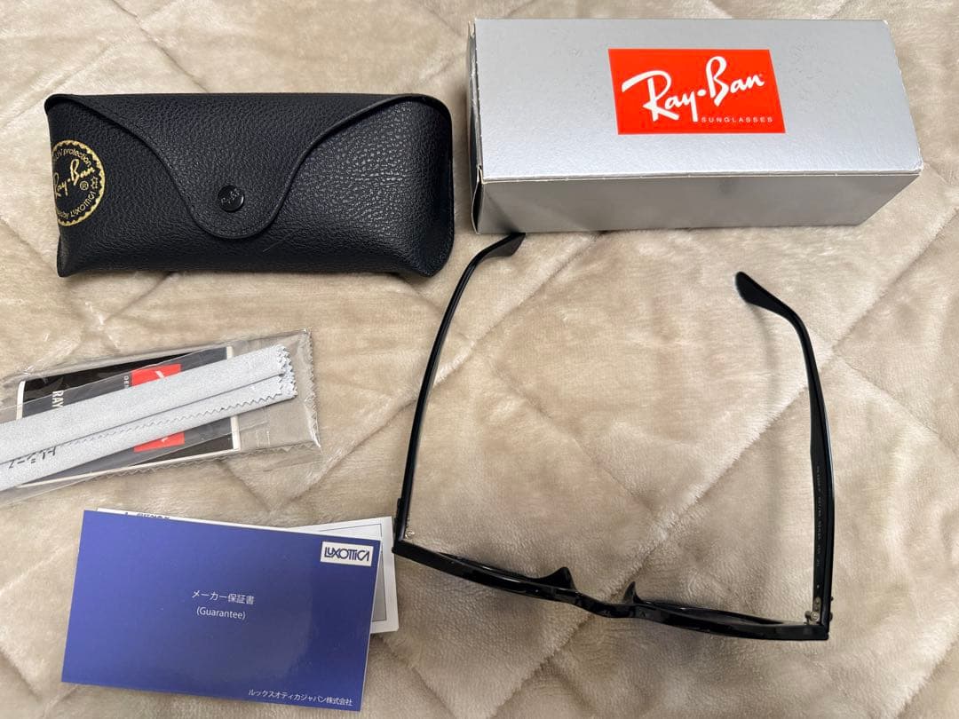 Ray-Ban ブラック キャットアイ サングラス