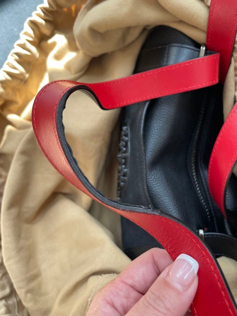 Christian Louboutin クリスチャンルブタン　バッグ 黒/赤