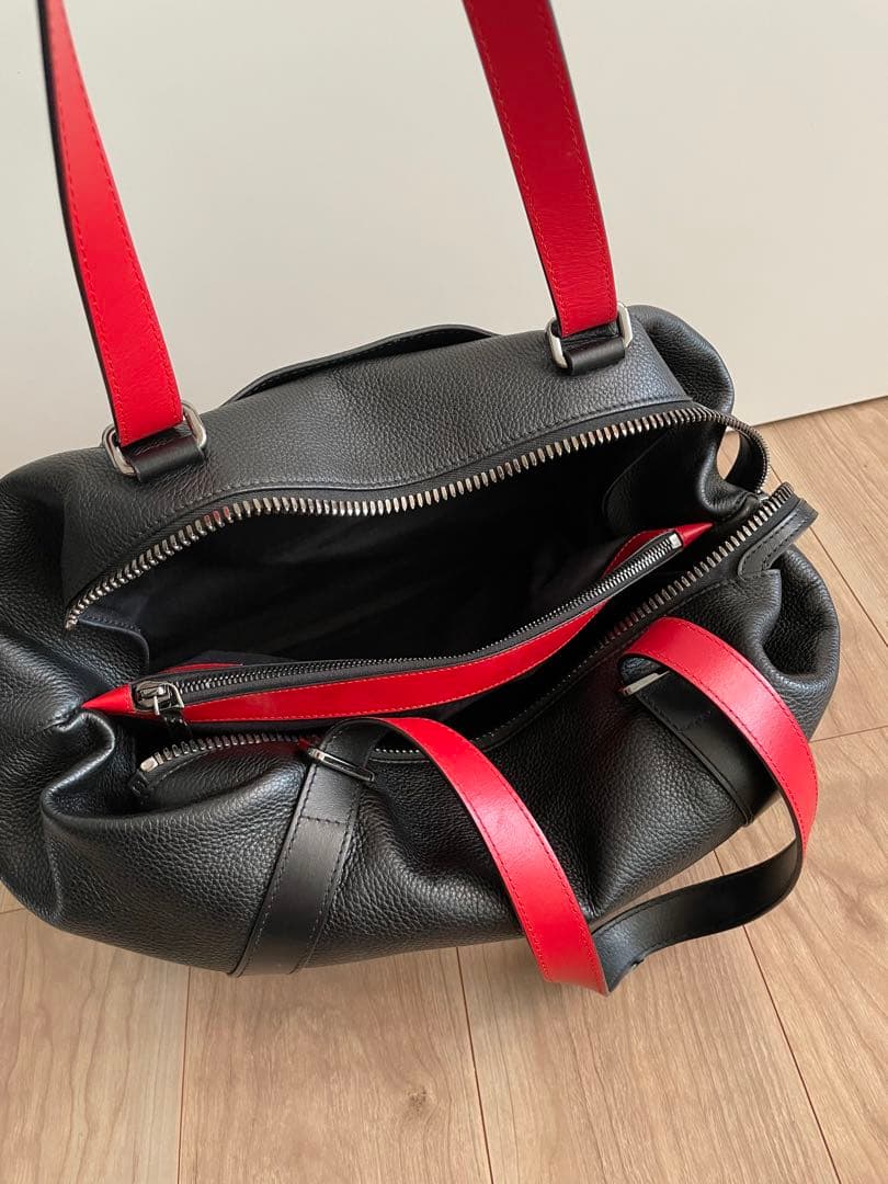 Christian Louboutin クリスチャンルブタン　バッグ 黒/赤