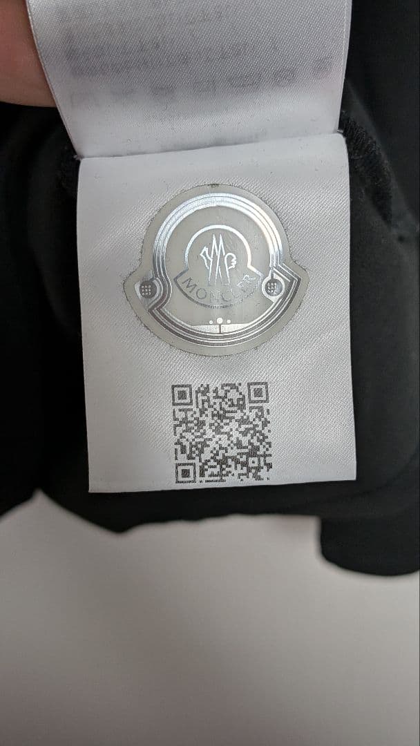 MONCLER ブラック ロンT