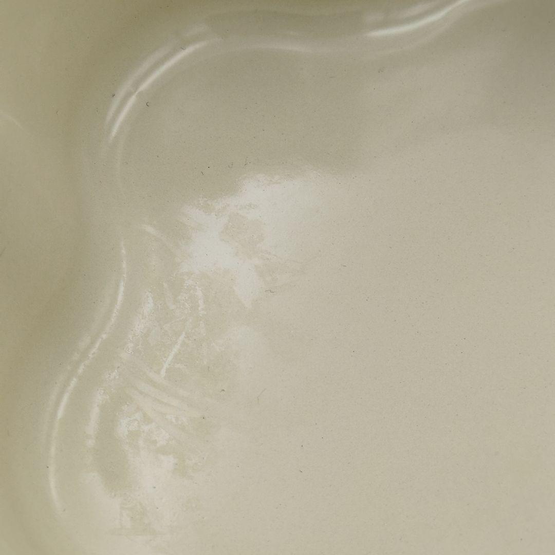 【美品】LE CREUSET ココットフルール 16cm ブルーベルパープル
