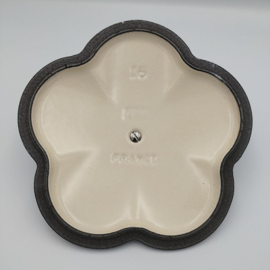【美品】LE CREUSET ココットフルール 16cm ブルーベルパープル