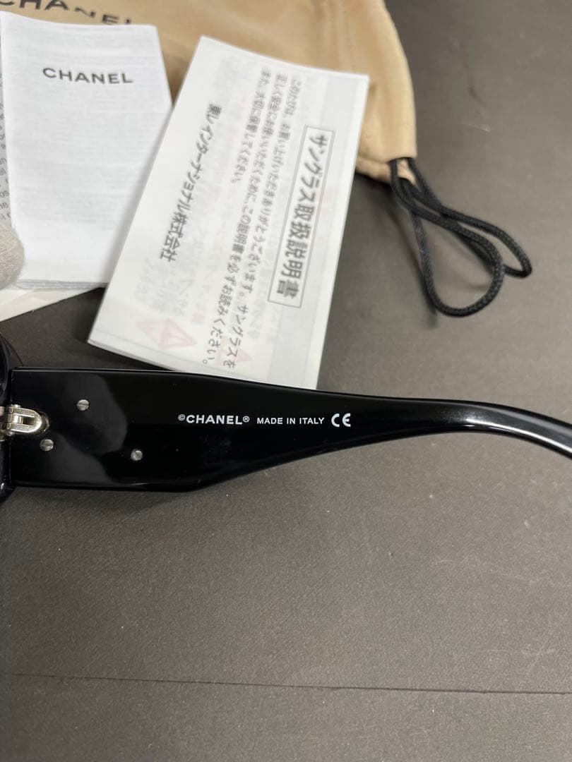CHANEL カメリアブラック オーバーサイズサングラス
