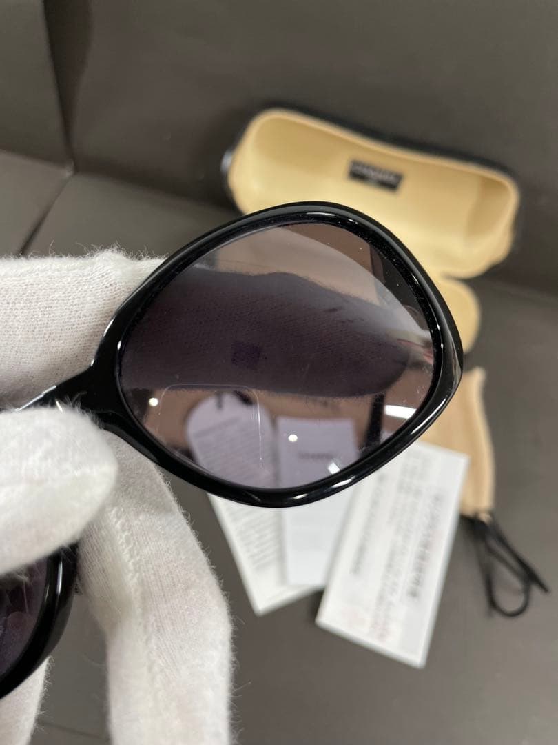 CHANEL カメリアブラック オーバーサイズサングラス