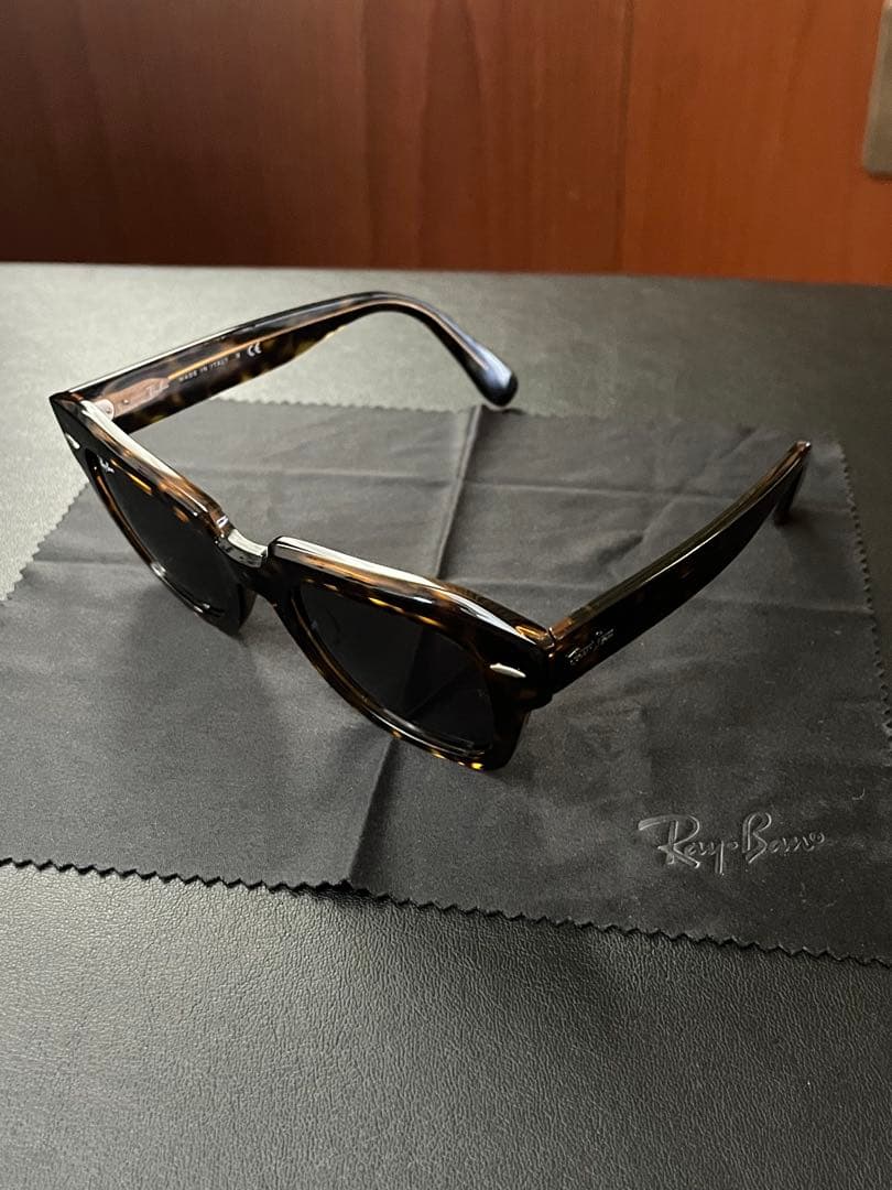小物 Ray-Ban RB2186 STATE STREET 1292/B1