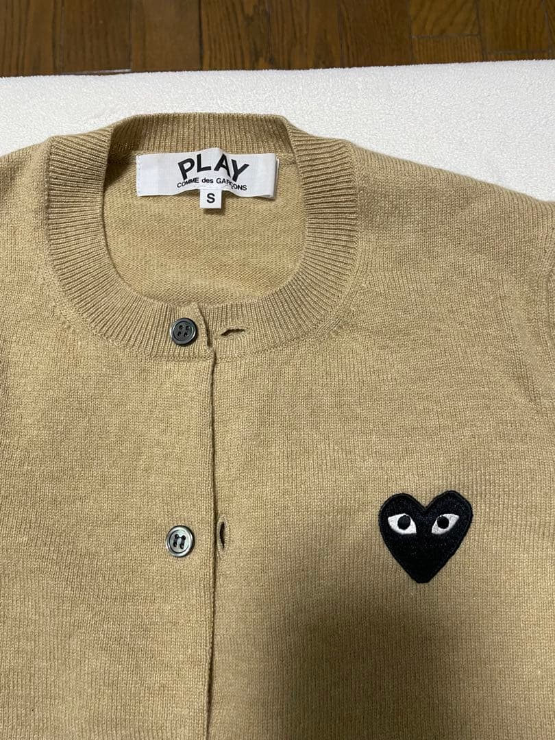 PLAY COMME des GARÇONS プレイコムデギャルソンカーディガン