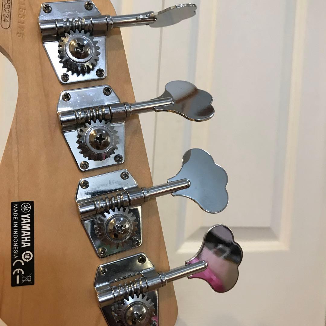 むーみんYamaha Broadbass 4弦エレキベース
