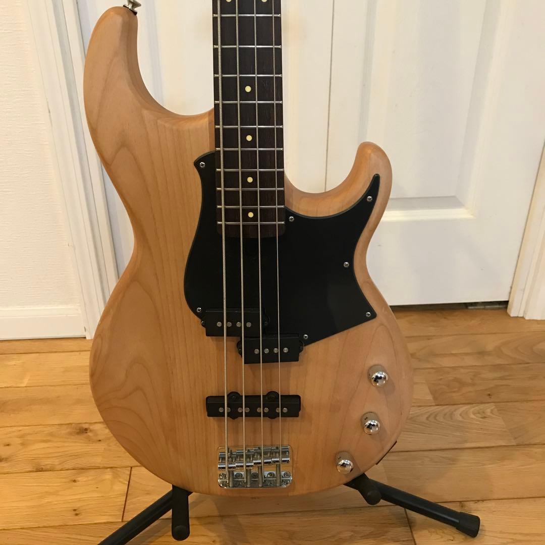 むーみんYamaha Broadbass 4弦エレキベース