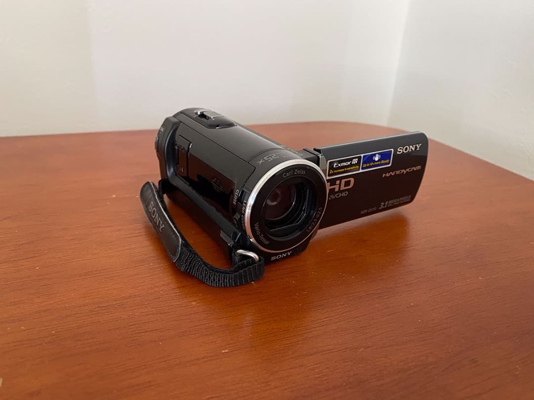 Sony Handy-cam HDR-CX110 （ソニー、ハンディカム）