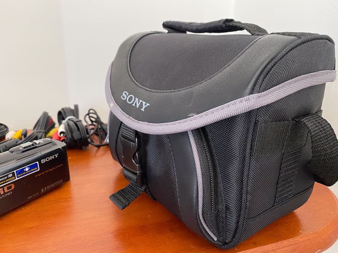 Sony Handy-cam HDR-CX110 （ソニー、ハンディカム）