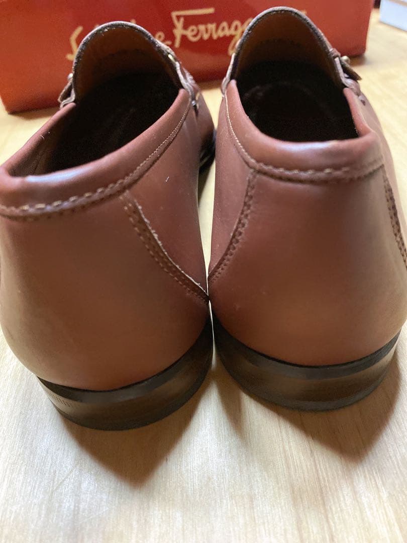 【未使用】Ferragamo フェラガモ メンズシューズ モカシン 茶 8